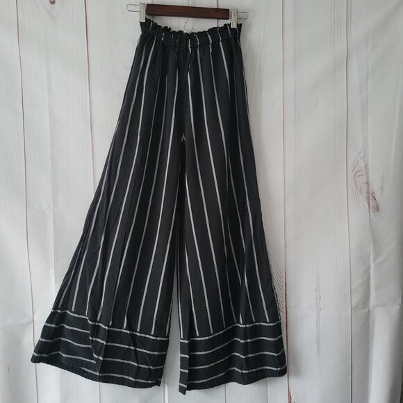 Billabong Wide Leg Lounge Pants, Women’s S, Black/White Stripe, Elastic Waist - Picture 1 of 9